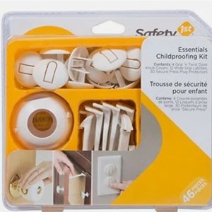 NWT!!- 46 piece,  Safety 1st Essentials Childproofing Kit